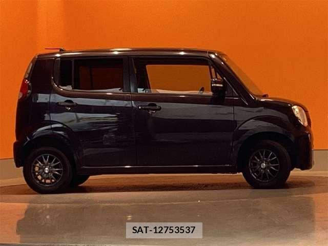 Nissan MOCO 2012-03 8367147-6