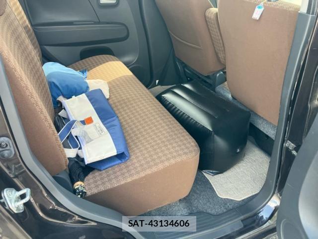 Nissan MOCO 2012-04 8367154-12