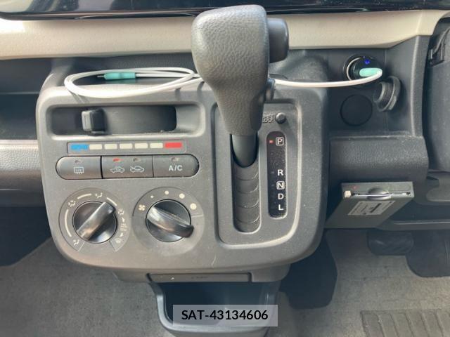 Nissan MOCO 2012-04 8367154-20