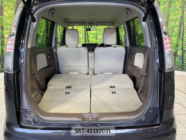 Nissan MOCO 2014-02 8367142-9