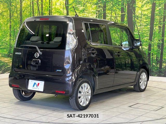 Nissan MOCO 2014-02 8367142-16