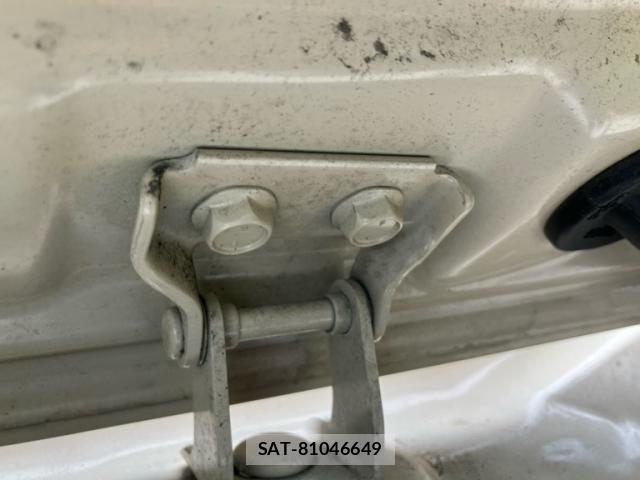Nissan MOCO 2011-08 8371887-10