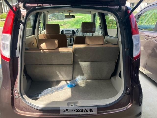 Nissan MOCO 2007-08 8413715-8