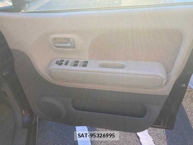 Nissan MOCO 2007-02 8413721-11