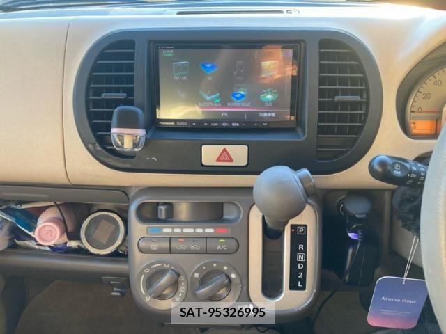 Nissan MOCO 2007-02 8413721-23