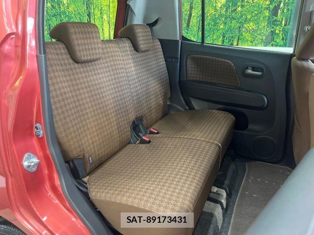 Nissan MOCO 2013-06 8438450-8
