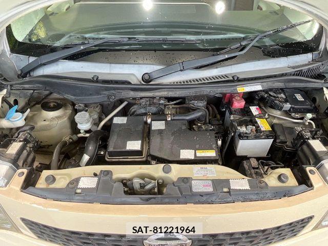 Nissan MOCO 2011-11 8457114-17