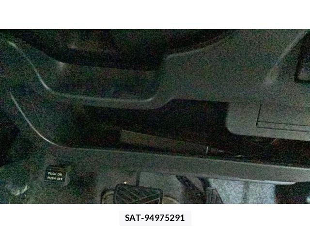 Nissan MOCO 2011-02 8562755-9
