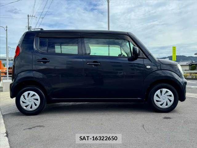 Nissan MOCO 2013-12 8660360-11