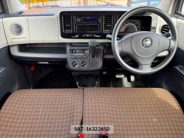 Nissan MOCO 2013-12 8660360-1