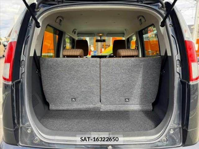 Nissan MOCO 2013-12 8660360-19