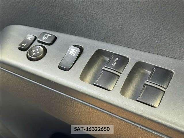 Nissan MOCO 2013-12 8660360-22