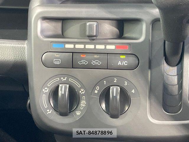 Nissan MOCO 2014-05 8666555-4