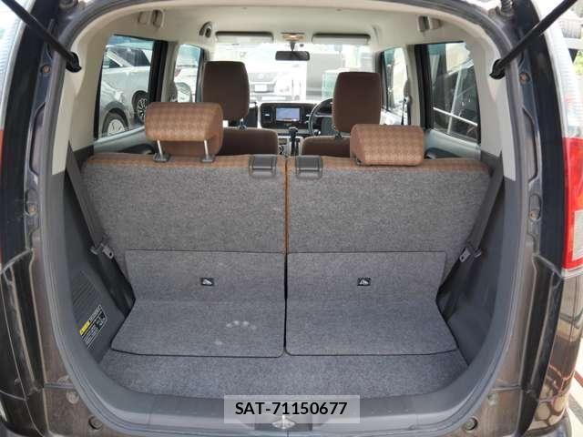 Nissan MOCO 2016-02 8660359-21