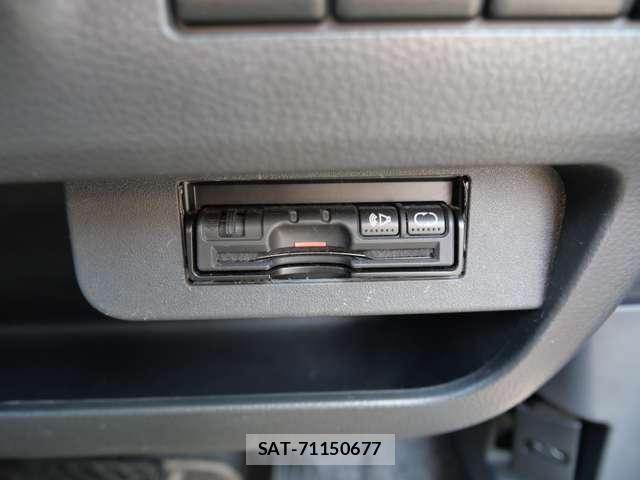 Nissan MOCO 2016-02 8660359-25