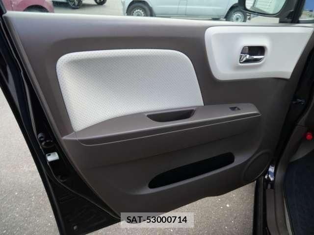 Nissan MOCO 2015-07 8660358-12