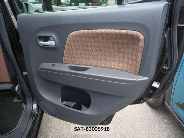 Nissan MOCO 2013-01 8685998-11
