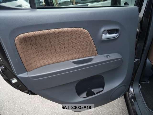 Nissan MOCO 2013-01 8685998-13