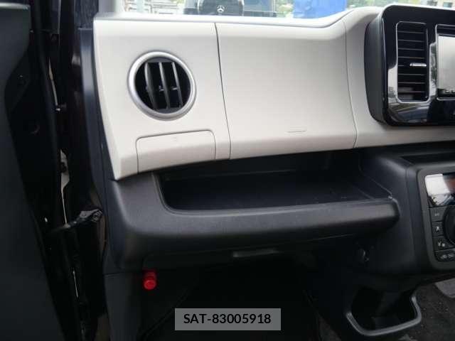 Nissan MOCO 2013-01 8685998-19