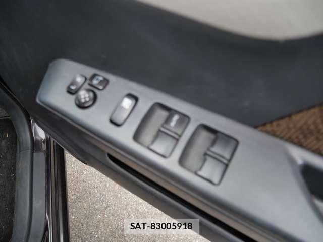 Nissan MOCO 2013-01 8685998-24