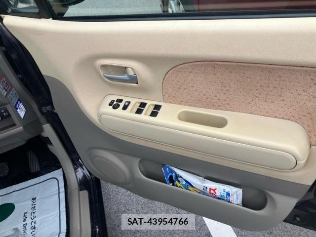 Nissan MOCO 2009-09 8744244-11