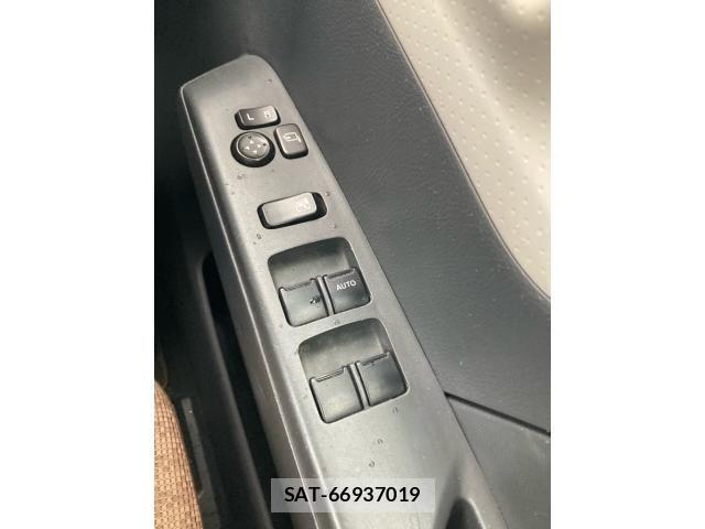 Nissan MOCO 2011-10 8744248-8