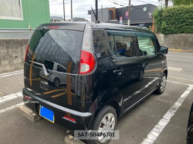 Nissan MOCO 2011-11 8744230-2
