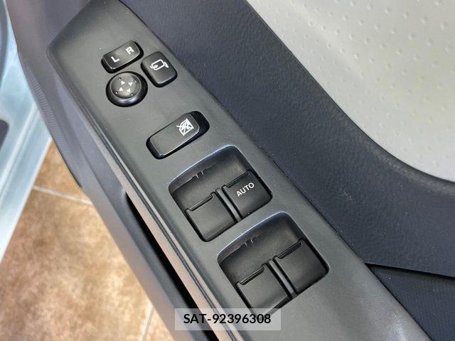 Nissan MOCO 2012-08 8744224-5