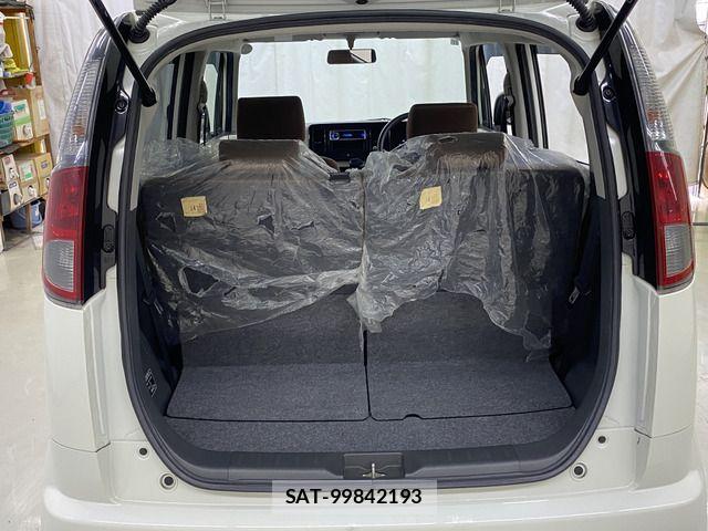 Nissan MOCO 2011-11 8744220-10