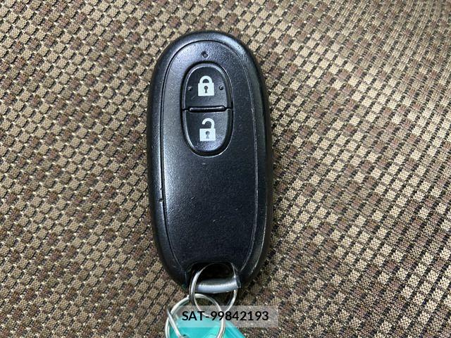Nissan MOCO 2011-11 8744220-19