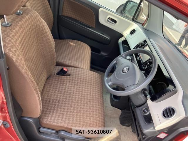 Nissan MOCO 2013-08 8744246-5