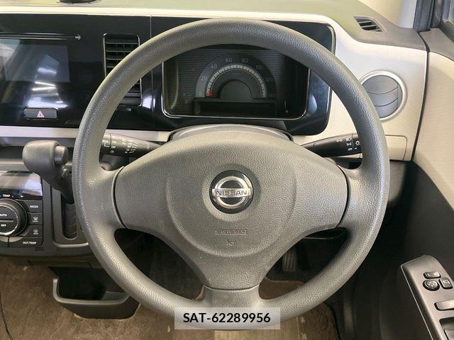 Nissan MOCO 2013-03 8781106-10