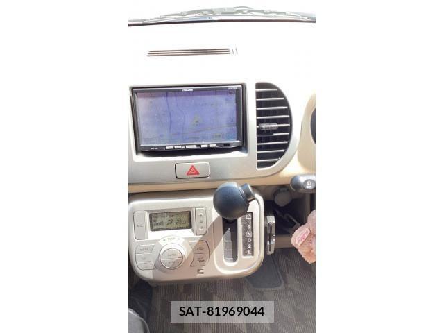 Nissan MOCO 2010-12 8781107-10