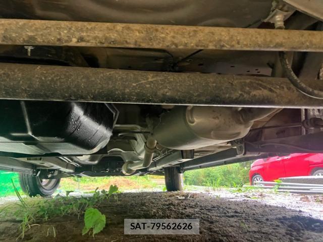 Nissan MOCO 2009-10 8781110-11