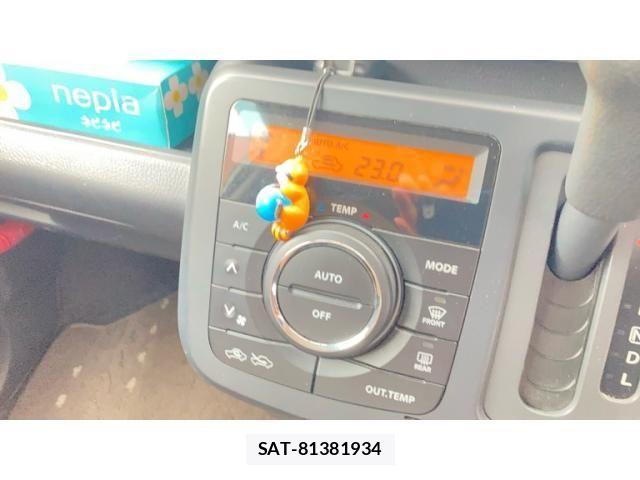 Nissan MOCO 2012-01 8781108-9