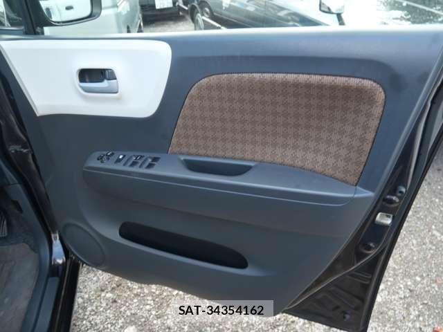 Nissan MOCO 2011-09 8830461-10