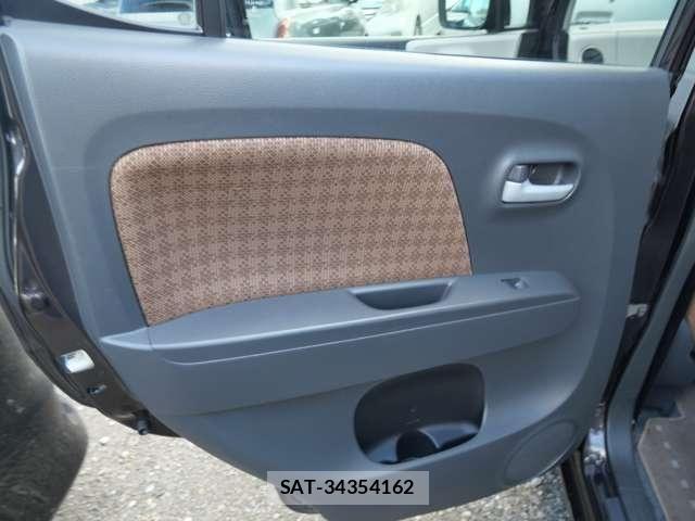 Nissan MOCO 2011-09 8830461-13