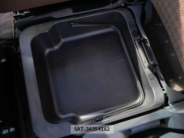 Nissan MOCO 2011-09 8830461-18