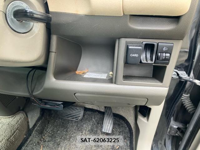 Nissan MOCO 2008-10 8830469-16