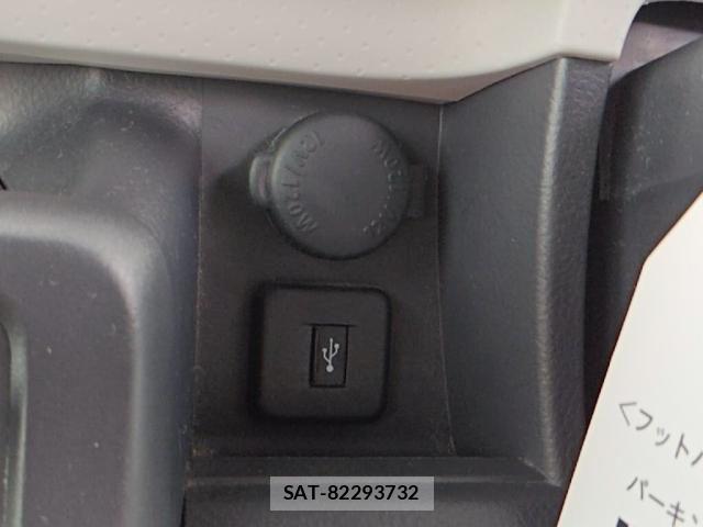 Nissan MOCO 2012-08 8871512-14
