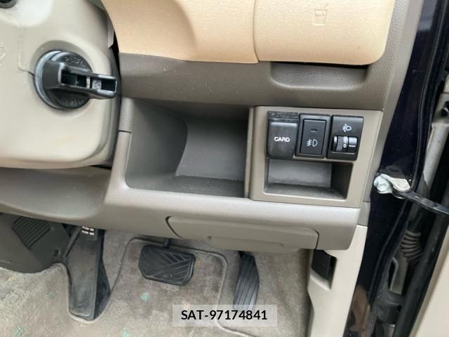 Nissan MOCO 2008-06 8871517-17