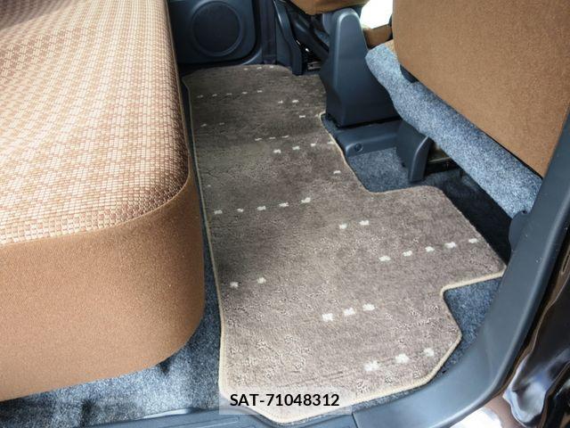Nissan MOCO 2015-02 4596994-9