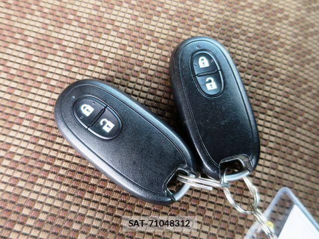 Nissan MOCO 2015-02 4596994-20