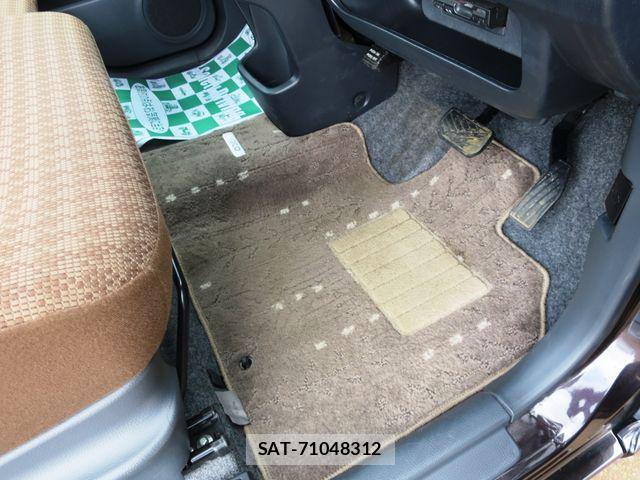 Nissan MOCO 2015-02 4596994-21