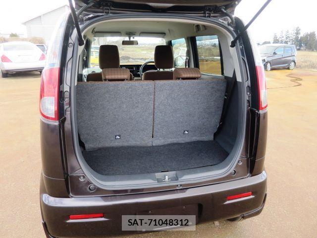 Nissan MOCO 2015-02 4596994-7