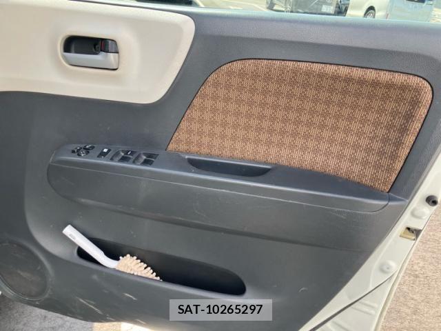 Nissan MOCO 2012-03 6909273-14