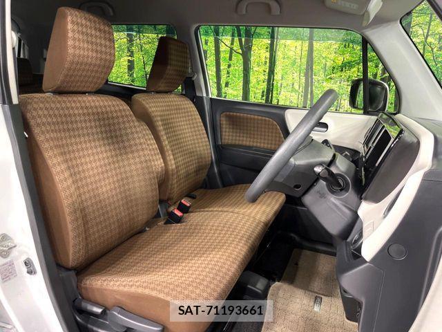 Nissan MOCO 2013-04 7222052-8