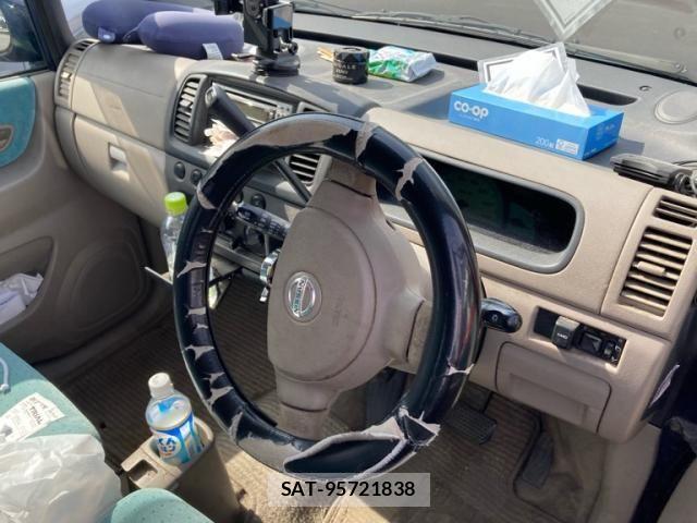 Nissan MOCO 2003-05 7358835-12