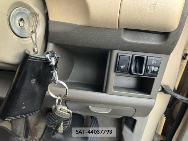 Nissan MOCO 2006-03 7455941-20