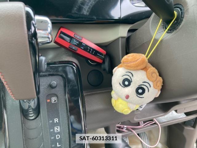 Nissan MOCO 2016-01 7725952-23